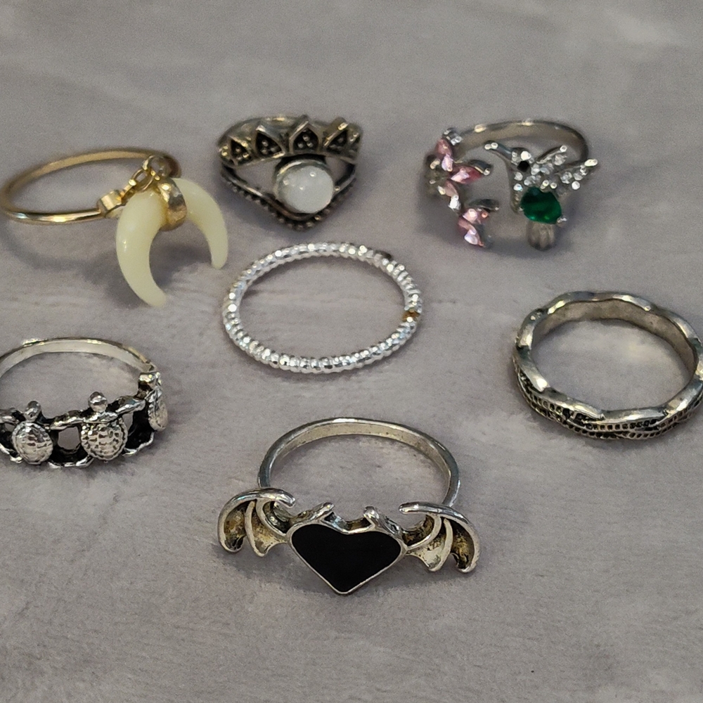 NEW! Vintage Bundle Of 7 Rings